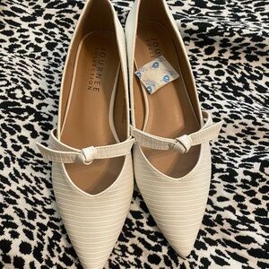 Journee Collection Women's Cream Textured Flats